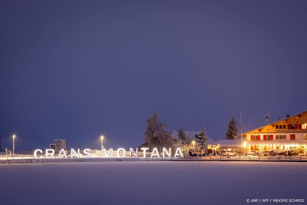 Media: uitbater Zwitsers café erkent dat nooduitgang op slot was