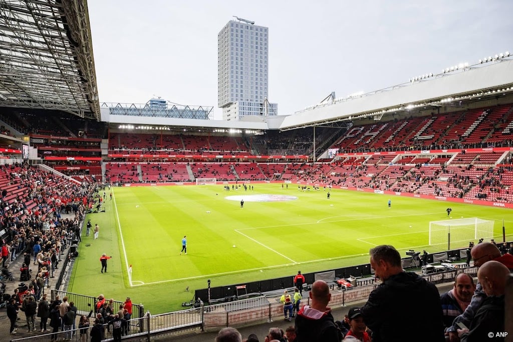 PSV stelt voor het eerst spelhervattingen-specialist aan