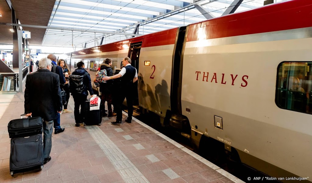 Honderden Nederlandse treinreizigers gestrand in Brussel