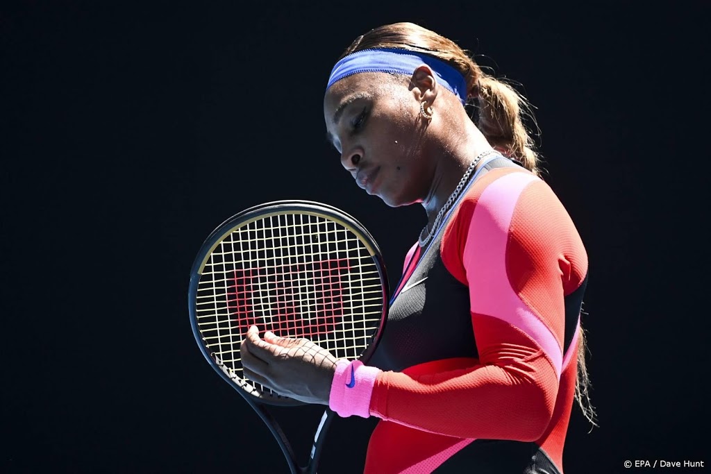 Serena Williams soepel verder op Australian Open