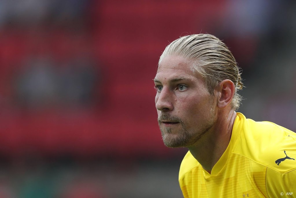 PSV begint met doelman Unnerstall tegen Ajax