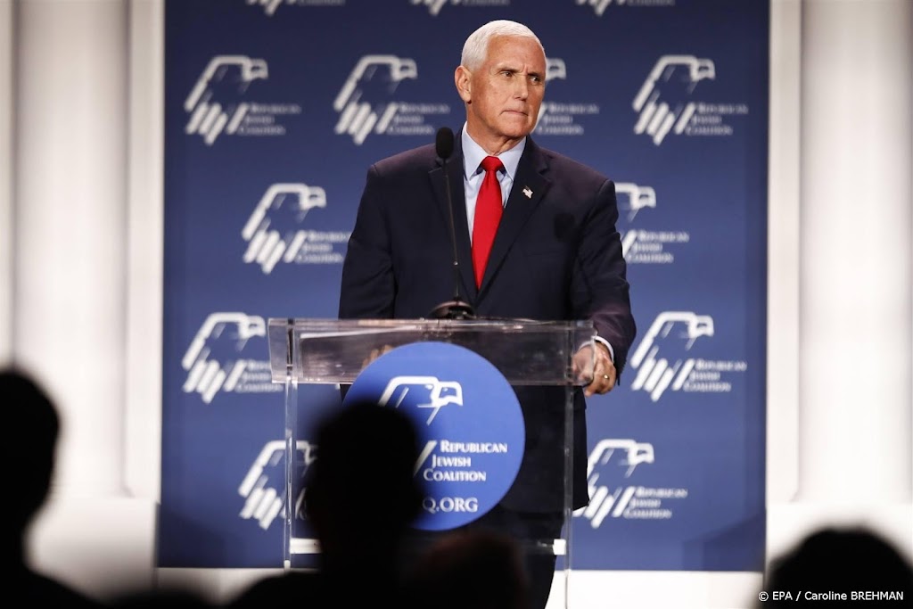 Politie doorzoekt huis ex-vicepresident Pence wegens documenten