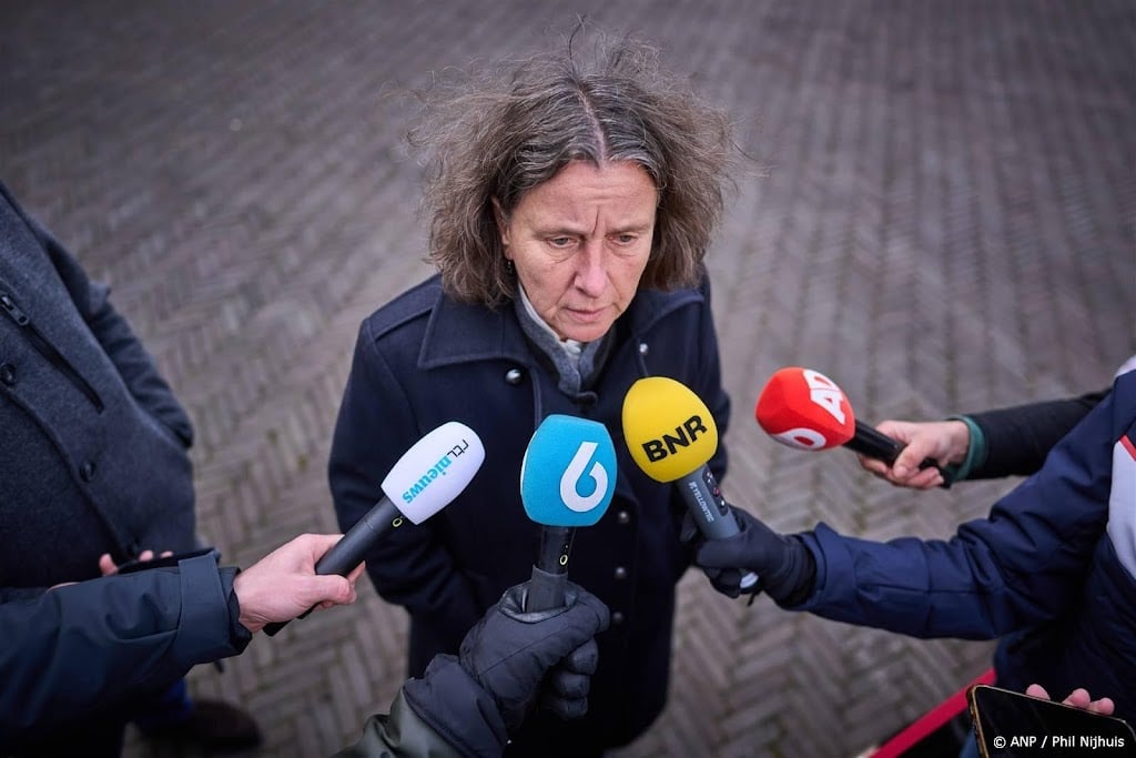 Faber reageert nog niet op kritisch advies over asielwetten