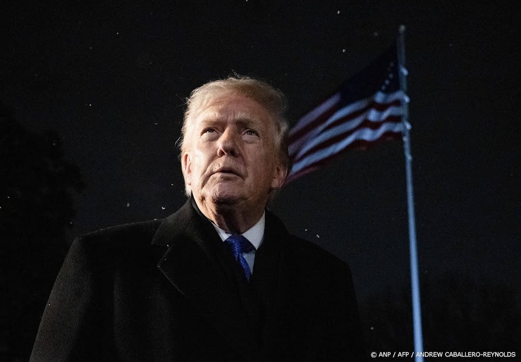 Trump dreigt tweede oorlogsvloot naar Iran te sturen