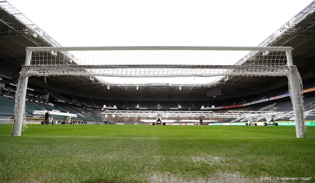 Voetbalfans hopen dat 'spookwedstrijden' uitblijven