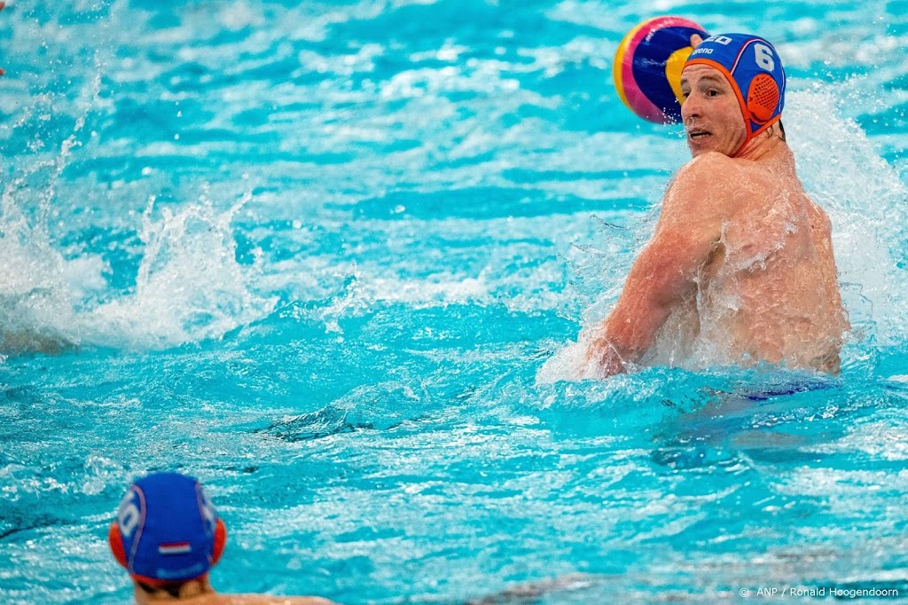 Waterpoloër Lindhout niet langer international