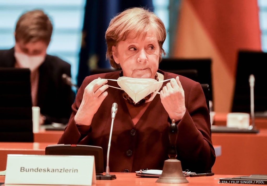 Bondskanselier Merkel verwacht nog zware maanden