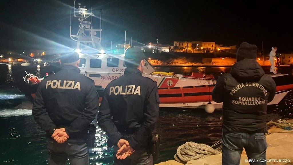 Recordaantal migranten op een dag aangekomen op Lampedusa