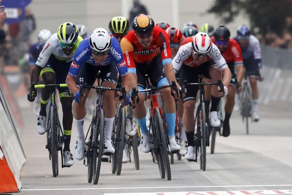 Tirreno-Adriatico kort koninginnenrit iets in vanwege harde wind