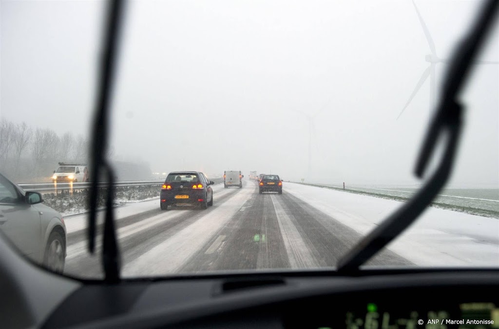 Mogelijk hinder voor avondspits door sneeuwval