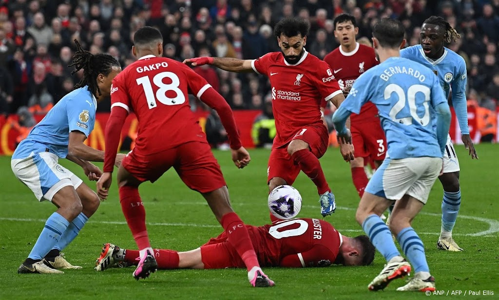Liverpool en City spelen gelijk en vermaken publiek in topper