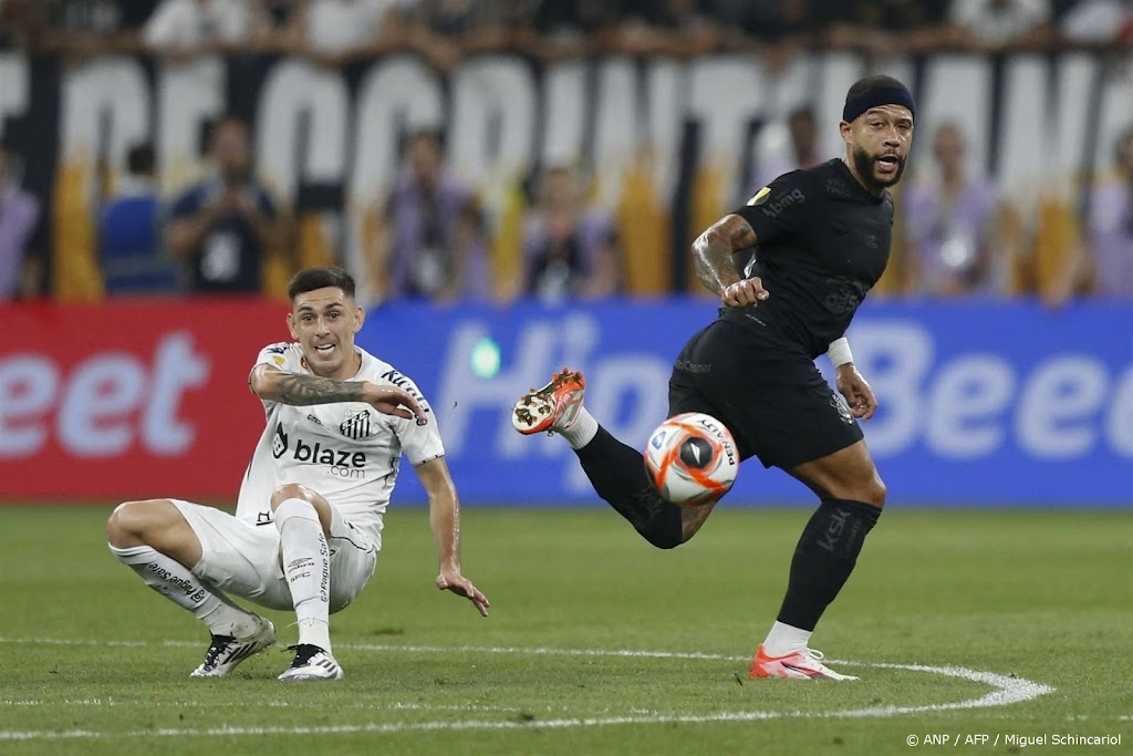 Depay met Corinthians naar finale van staatskampioenschappen