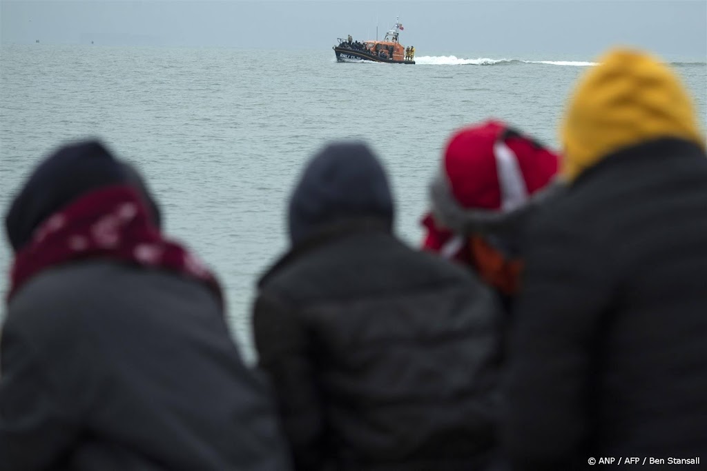 Tientallen gewonden na aanvaring en brand op Noordzee