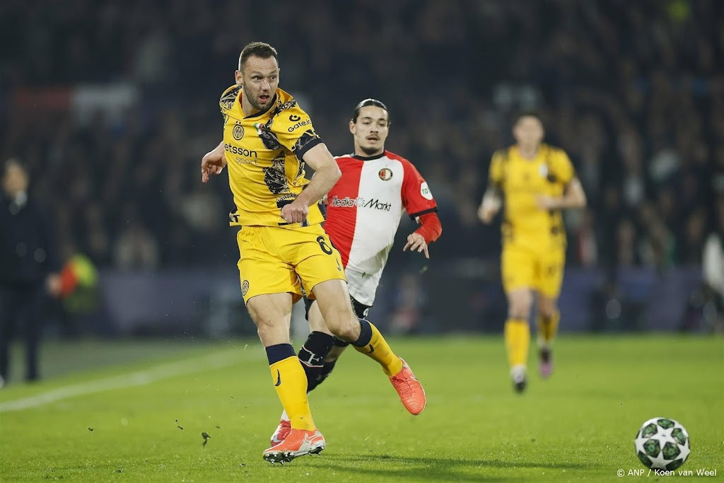 De Vrij onzeker bij Inter voor duel met Feyenoord in Milaan