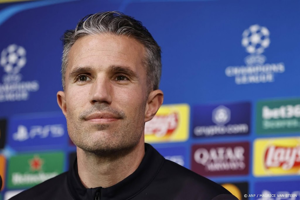 Van Persie wil met Feyenoord verrassen bij Internazionale