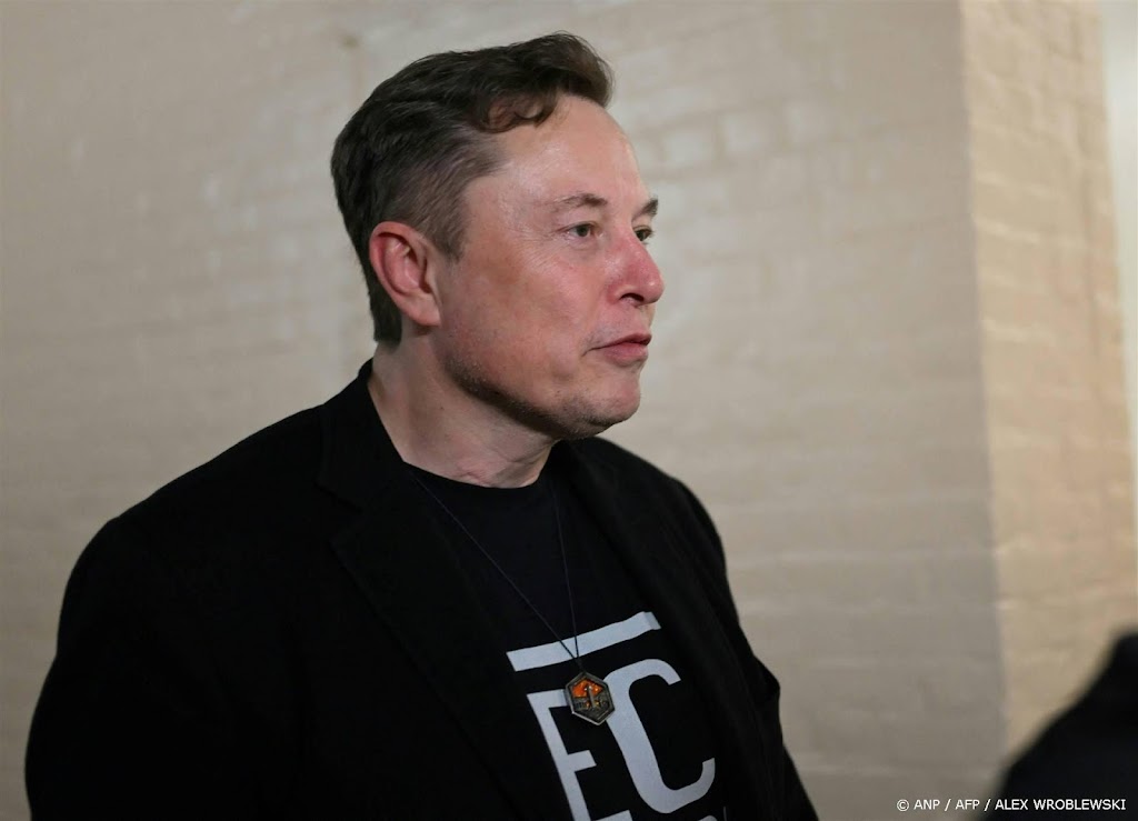 Musk: poging om X plat te leggen met enorme cyberaanval