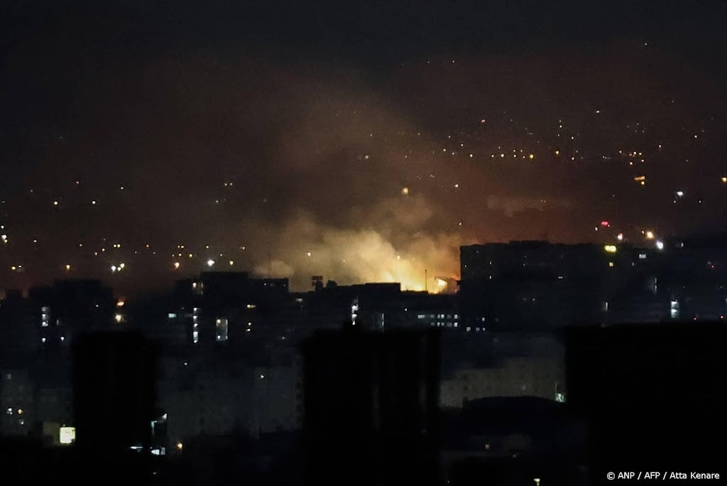 Luide explosie in Teheran, Israël kondigt golf luchtaanvallen aan