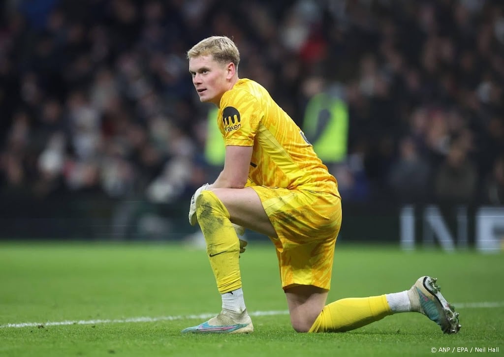 Tudor wisselt Tottenham-doelman Kinsky na twee blunders 