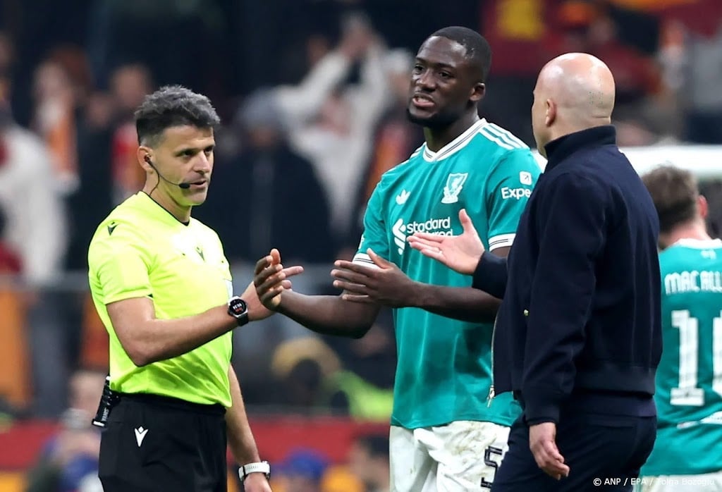 Slot na nederlaag bij Galatasaray ontevreden over arbitrage