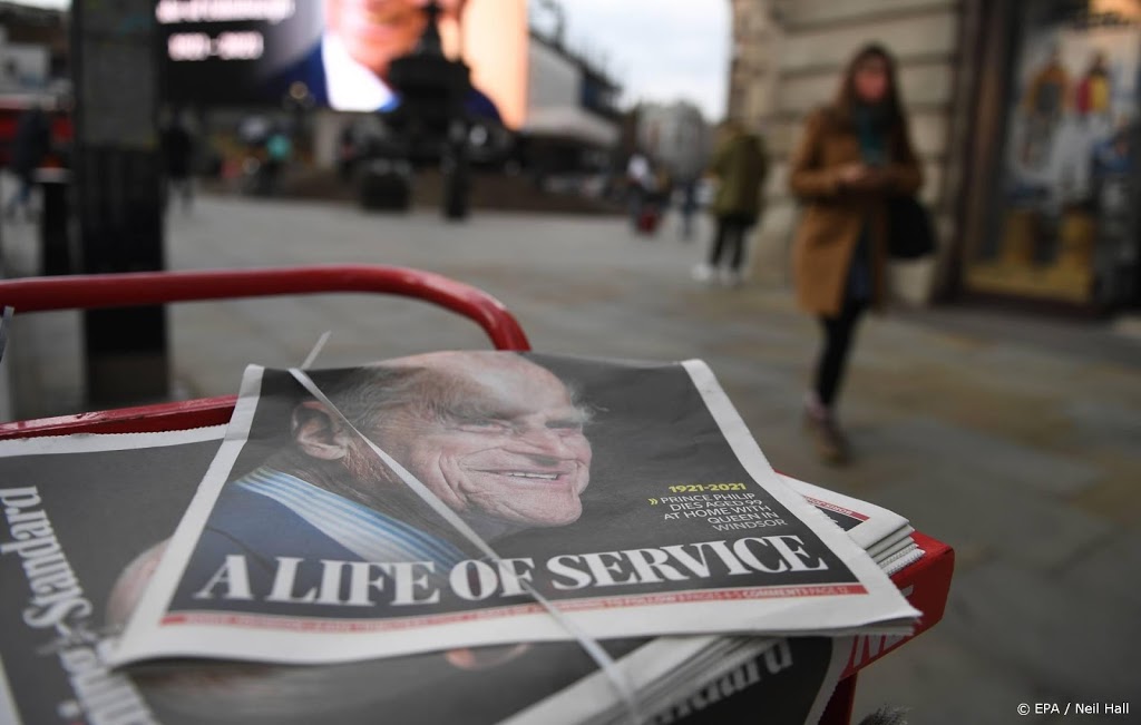 Britse kranten eren 'verfrissende' prins Philip