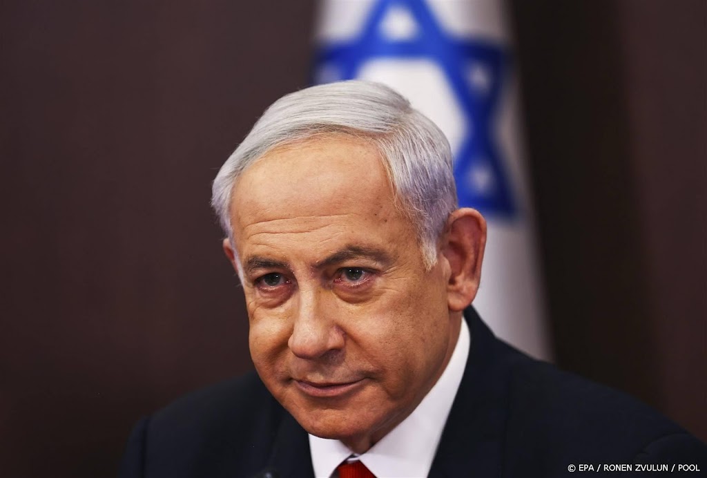 Premier Israël laat ontslagen defensieminister toch aanblijven