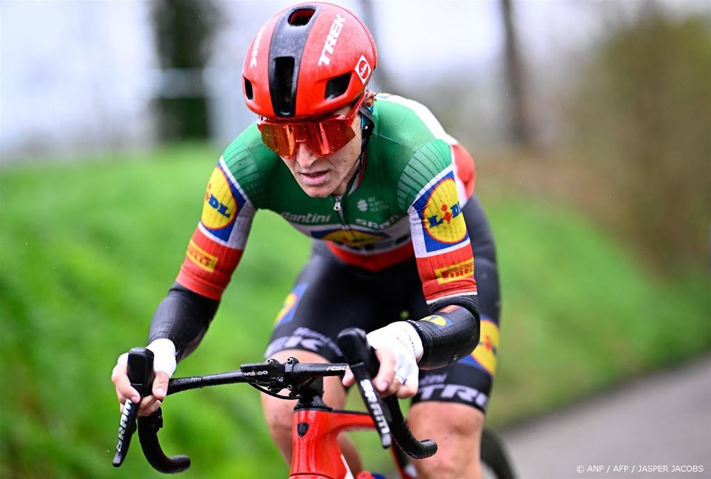 Wielrenster Longo Borghini verslaat Vollering in Brabantse Pijl