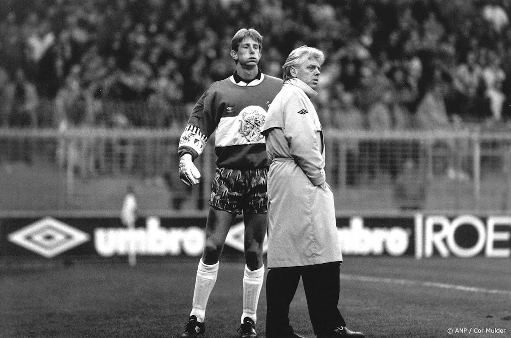 Ajax diepbedroefd door overlijden oud-coach Beenhakker