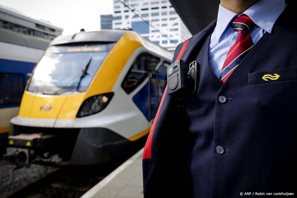 Eerste bodycams eind deze maand uitgereikt aan conducteurs