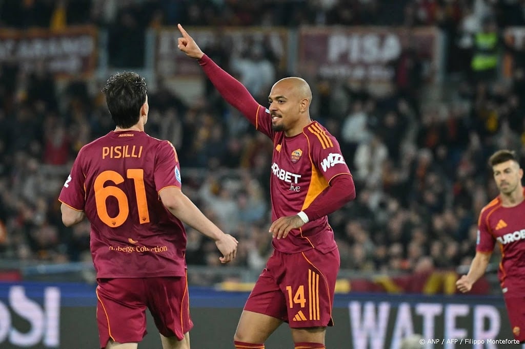 Malen leidt AS Roma met drie treffers naar zege op Pisa