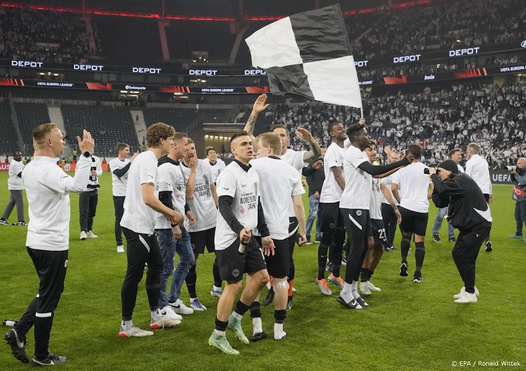 Ruim 100.000 fans willen met Eintracht naar finale in Sevilla
