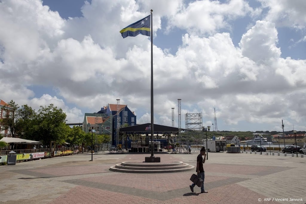 ‘Braindrain’ op Curaçao door slechte economische situatie