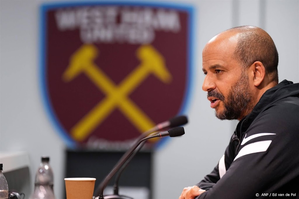 AZ-coach Jansen geniet van terugkeer in Londen: voelt vertrouwd