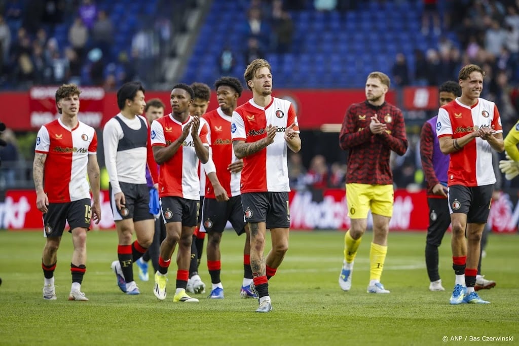Feyenoord zeker van tweede plaats en Champions League-voetbal