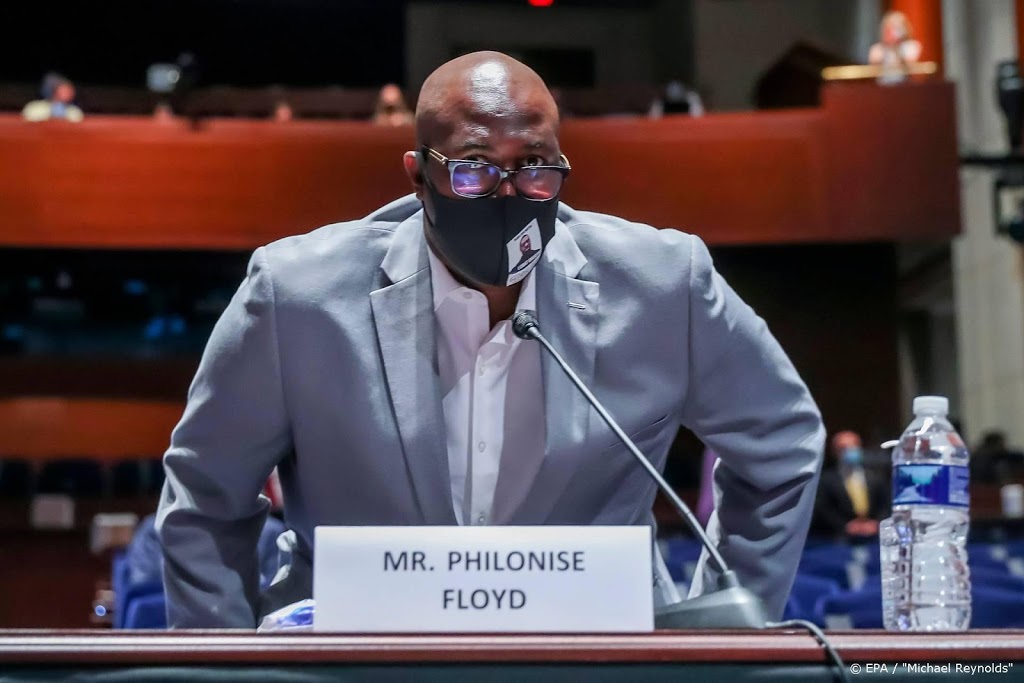 Broer Floyd vraagt actie van Amerikaanse politici