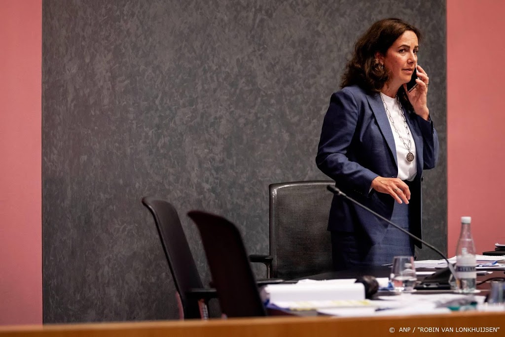 Halsema overleeft motie van wantrouwen over demo op de Dam