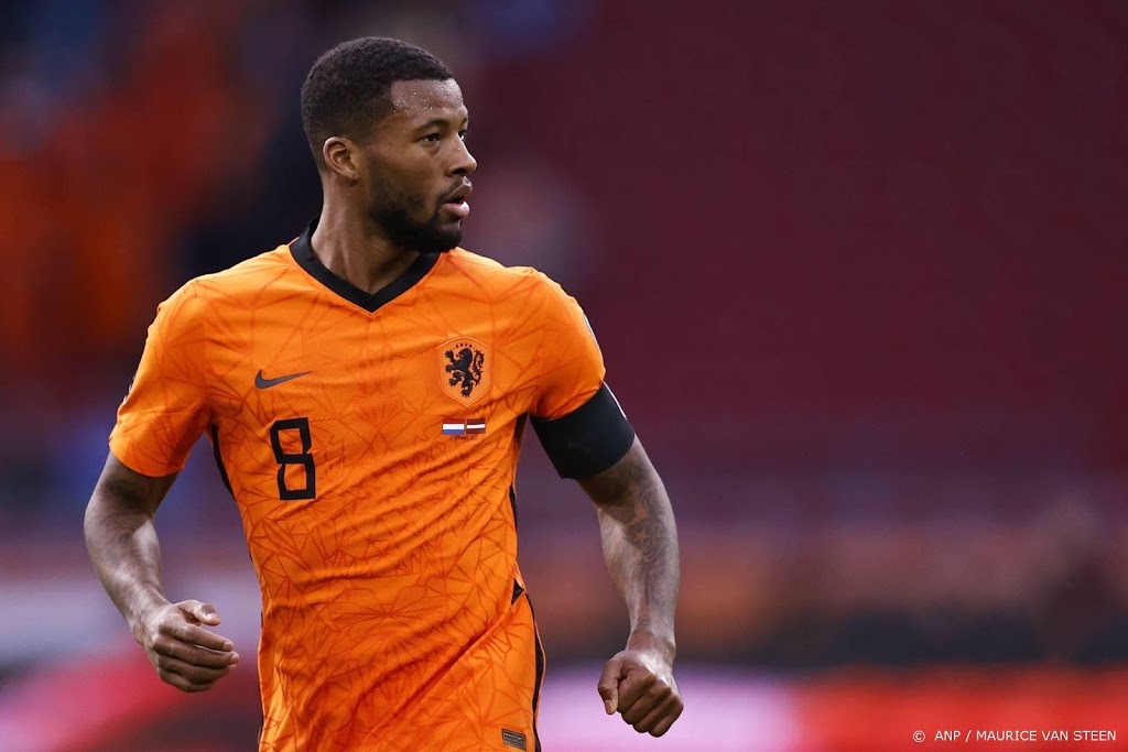 Wijnaldum tekent voor drie jaar bij Paris Saint-Germain