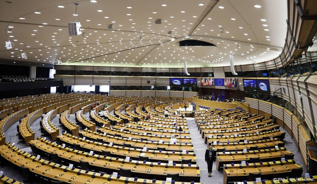 EU-parlement steunt burgerinitiatief tegen kooien landbouwdieren
