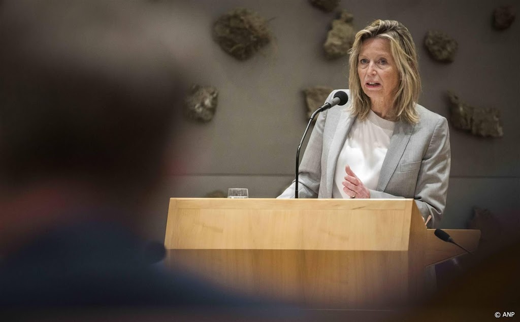 Ollongren brengt laatste bezoek aan Oekraïne als minister