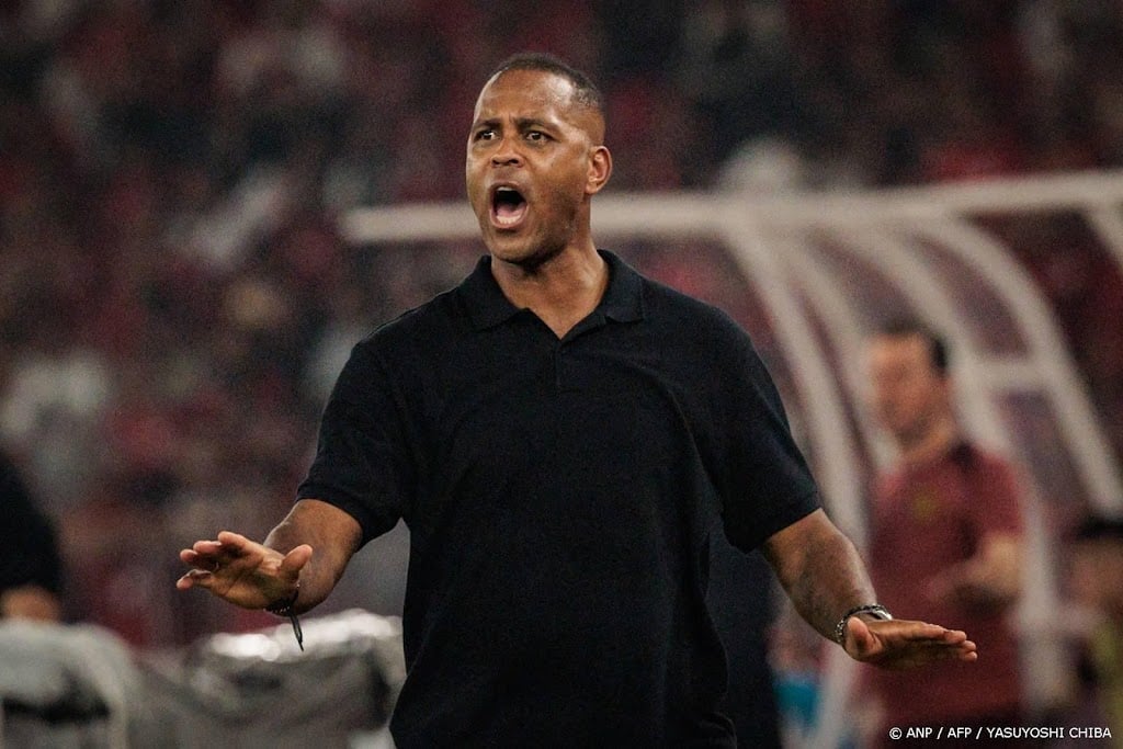 Bondscoach Kluivert verliest met Indonesië met 6-0 bij Japan