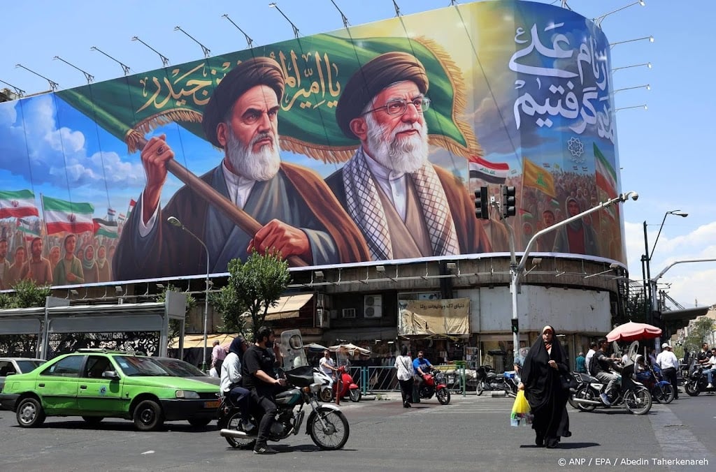 Iran meldt dat situatie weer kalm is, dreigt met vergelding