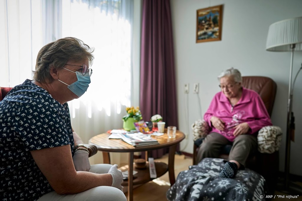 Meer plek in verpleeghuizen, en toch groeien de wachtlijsten