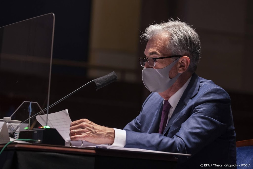 Fed-bestuurder: dragen mondkapjes belangrijk voor economie