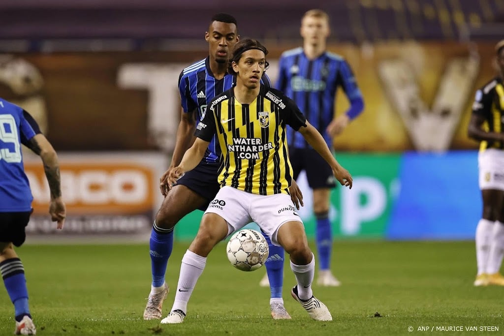 Middenvelder Dueñas verruilt Vitesse voor Spaanse Cartagena 