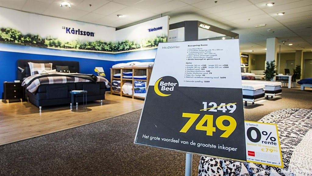 Aandacht voor Beter Bed op Damrak na overname