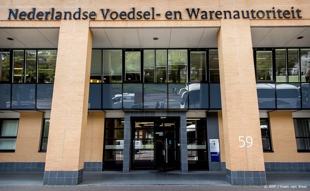 NVWA neemt honderden konijnen, honden en jonge pups in beslag