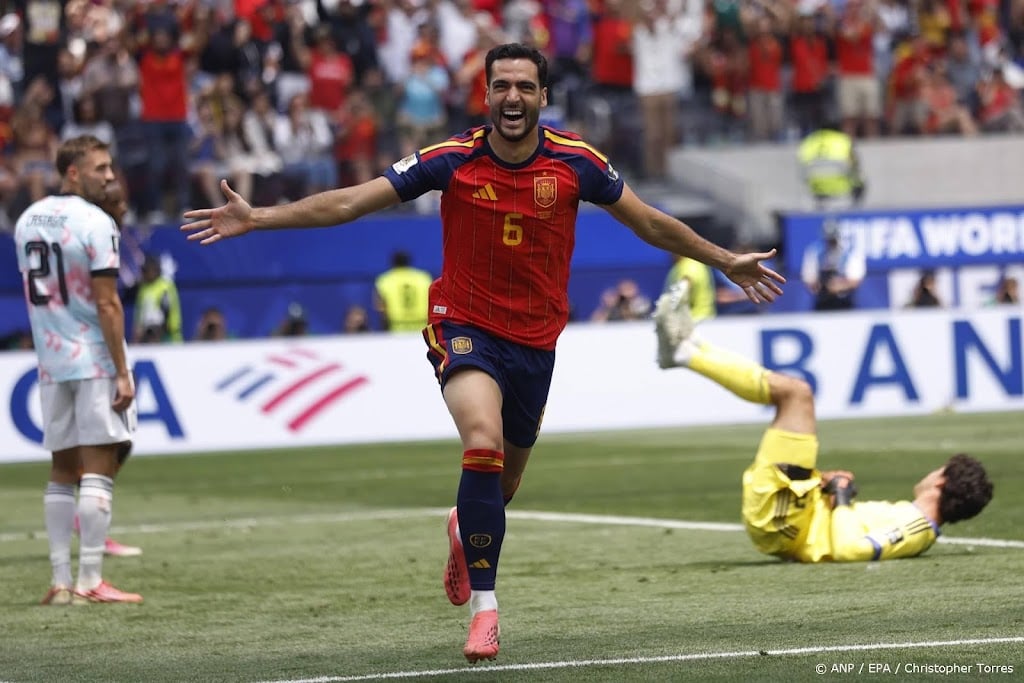 Invaller Merino schiet Spanje langs België naar halve finale WK