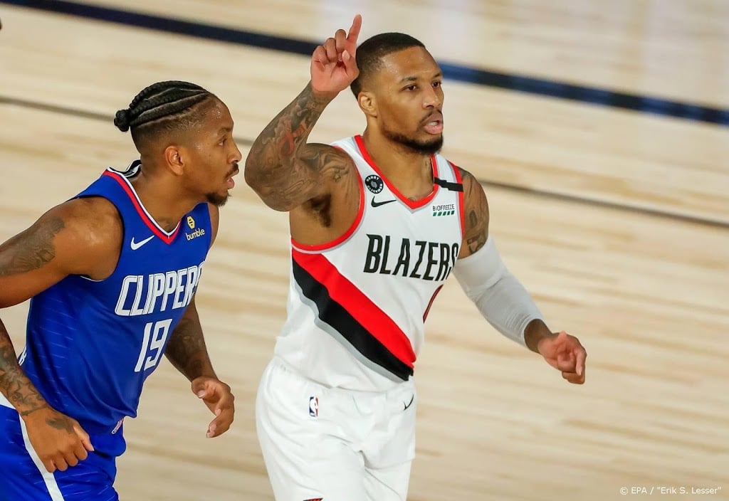 Getergde Lillard loodst Trail Blazers langs Sixers in NBA