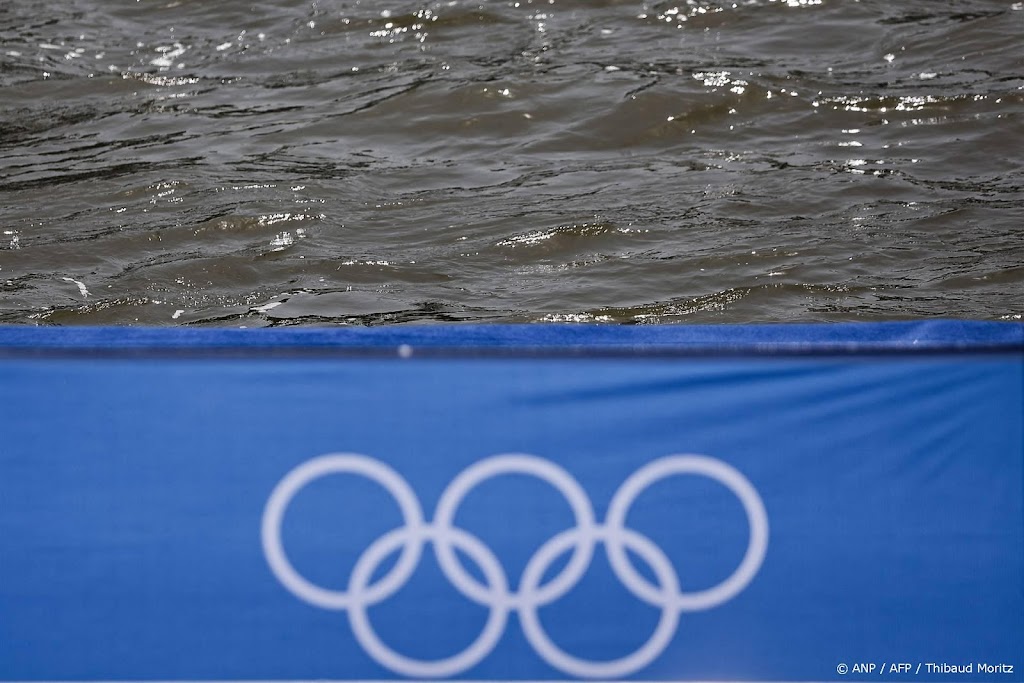 Drie Duitse openwaterzwemmers ziek na wedstrijd in Seine