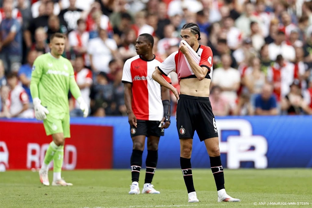 Feyenoord geeft voorsprong weg en speelt gelijk tegen Willem II