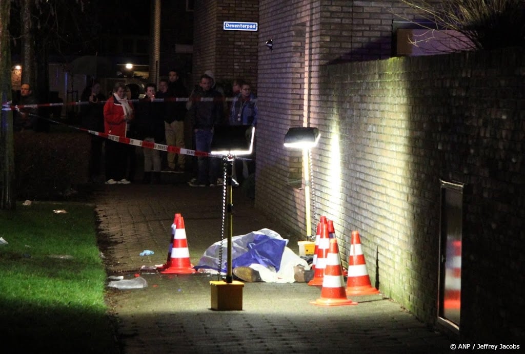 Politie zoekt in Ringvaartplas naar moordwapen in zaak-Zweekhorst